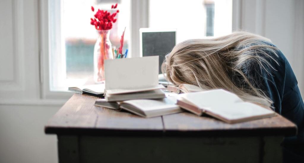 Political anxiety and stress: How do therapists help?