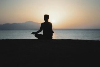 Read more about the article Does somatic breathwork work? Yeses, noes, and how to help