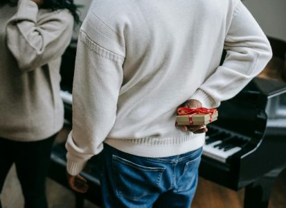 How to build gratitude in therapy to cope with the Holidays.