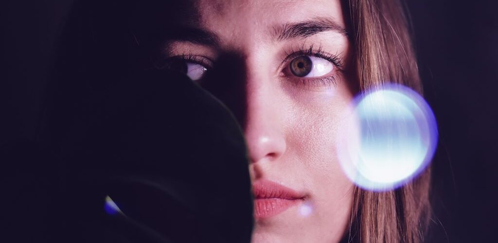 How does bilateral stimulation work in EMDR? It might not.